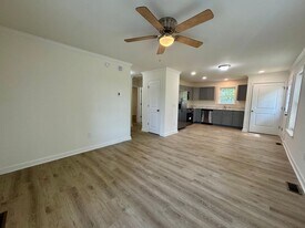 464 N Main St in Chase City, VA - Building Photo