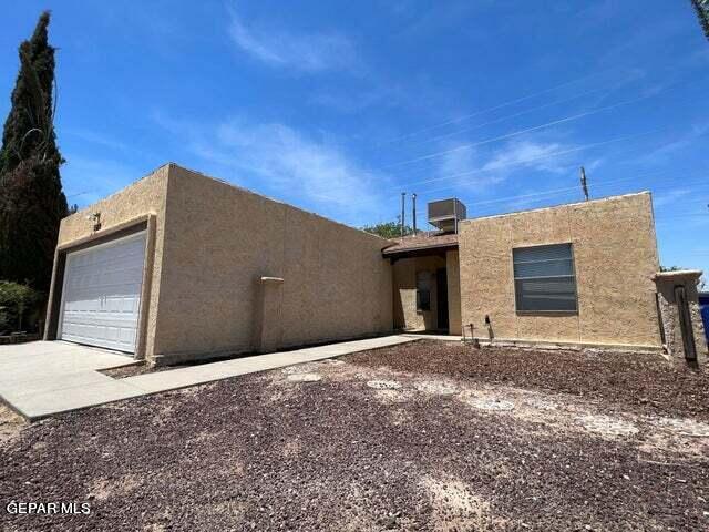 3329 Red Sails Dr in El Paso, TX - Building Photo - Building Photo