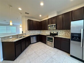 7613 Sutherton Ln in Windermere, FL - Building Photo - Building Photo