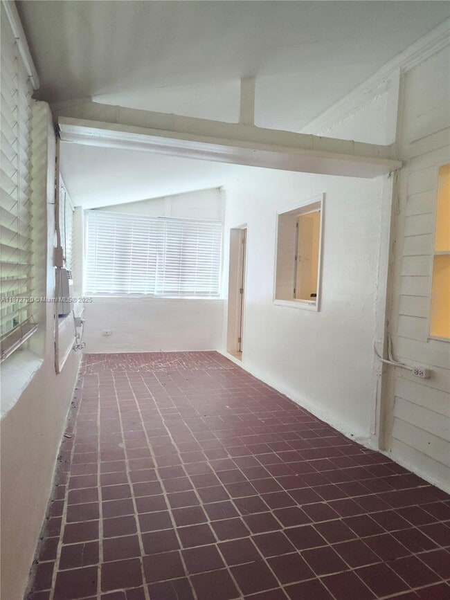 11342 Peachtree Dr in Miami, FL - Building Photo - Building Photo