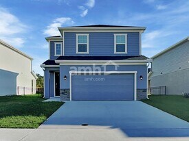 2531 Feather Crst Dr in St. Cloud, FL - Building Photo