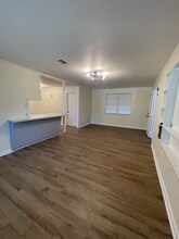 824 N Anita Ave in Gonzales, LA - Building Photo - Building Photo