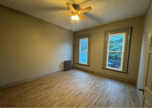 58 Woodbine St in Brooklyn, NY - Building Photo - Building Photo