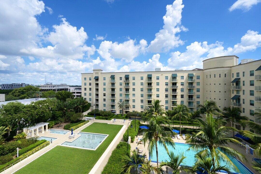 610 Clematis St in West Palm Beach, FL - Building Photo
