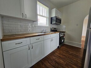 515 E 49th St in Savannah, GA - Building Photo - Building Photo