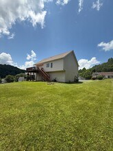 476 Brandon Dr in Bluefield, VA - Foto de edificio - Building Photo
