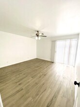 629 W Streamwood Blvd in Streamwood, IL - Building Photo - Building Photo