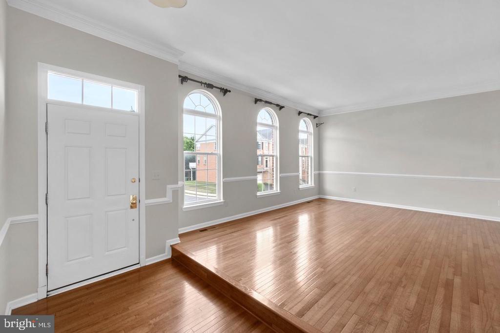 20081 Northville Hills Terrace in Ashburn, VA - Building Photo