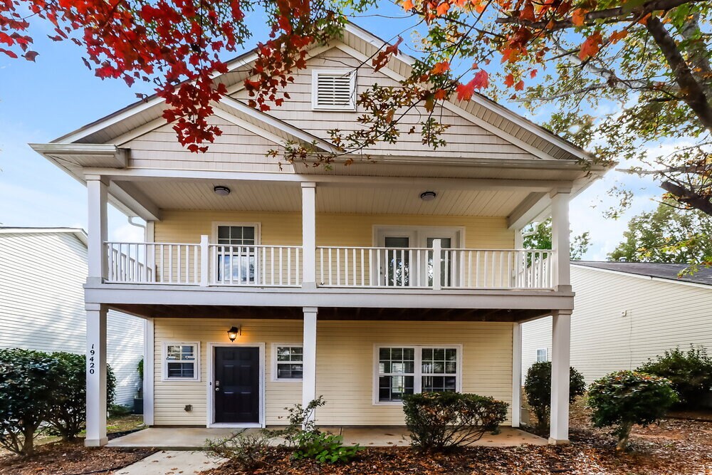 19420 Fridley Ln in Cornelius, NC - Foto de edificio