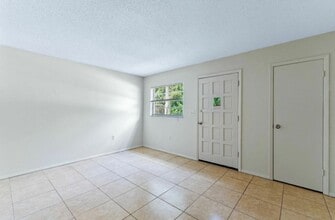 118 Hardin Pl in Edgewater, FL - Building Photo - Building Photo