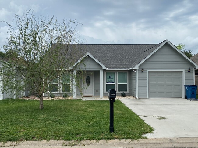 13005 Centaurus Ct in Willis, TX - Building Photo - Building Photo