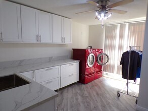 13627 Hermano Way in Desert Hot Springs, CA - Building Photo - Building Photo