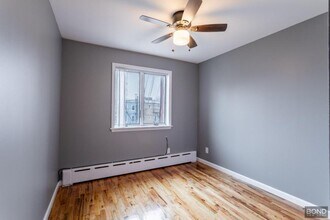 93 Conselyea St in Brooklyn, NY - Building Photo - Building Photo