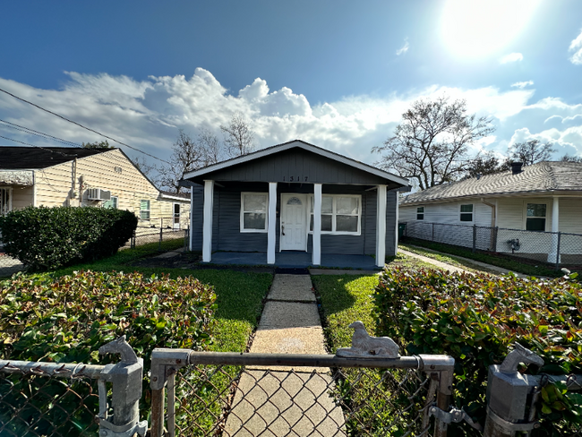 property at 1317 S Lester Ave