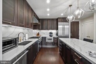 1330 Lancaster St in Baltimore, MD - Foto de edificio - Building Photo