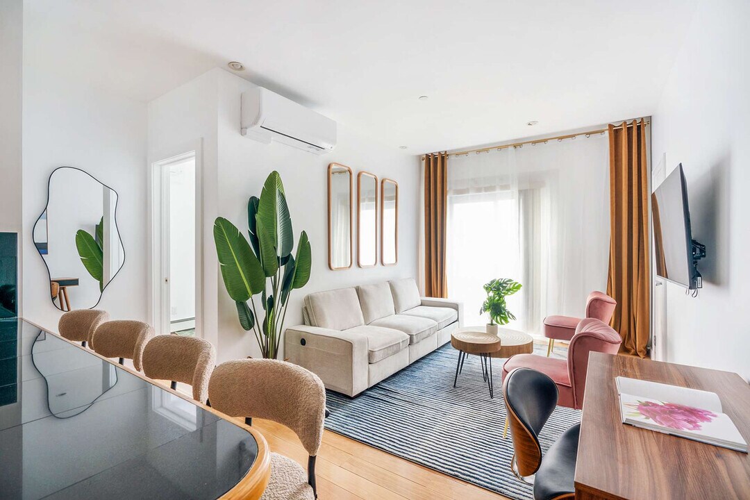 212 E 26th St in New York, NY - Building Photo