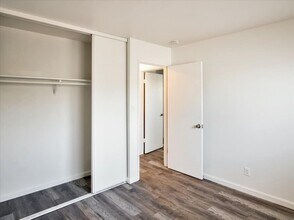 2901 Octavia St in Oakland, CA - Building Photo - Building Photo
