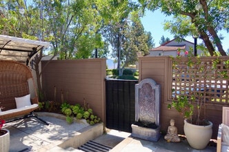 919 Via Colinas in Westlake Village, CA - Building Photo - Building Photo