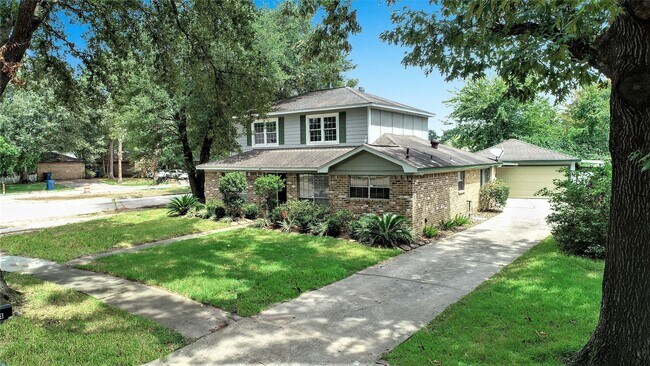 24314 Spring Mill Ln in Spring, TX - Building Photo - Building Photo