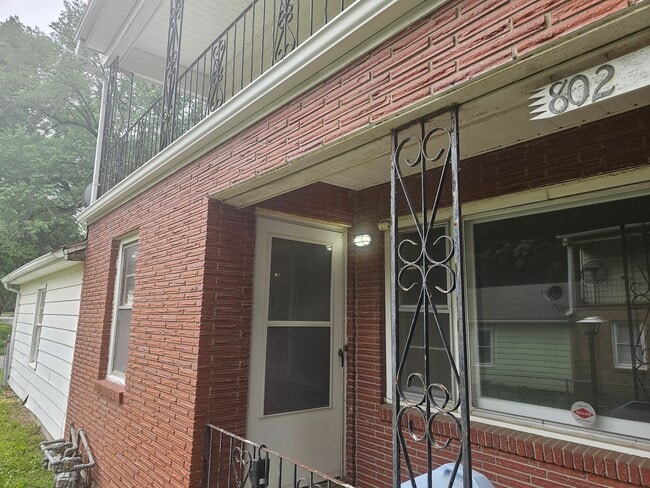 property at 800-802 E 75th Terrace