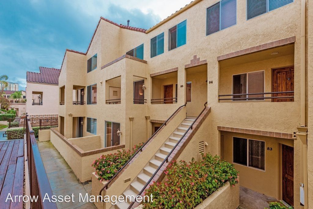 3929 Nobel Dr-Unit -#86 in San Diego, CA - Foto de edificio