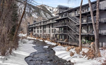 1039 E Cooper Ave in Aspen, CO - Building Photo - Building Photo