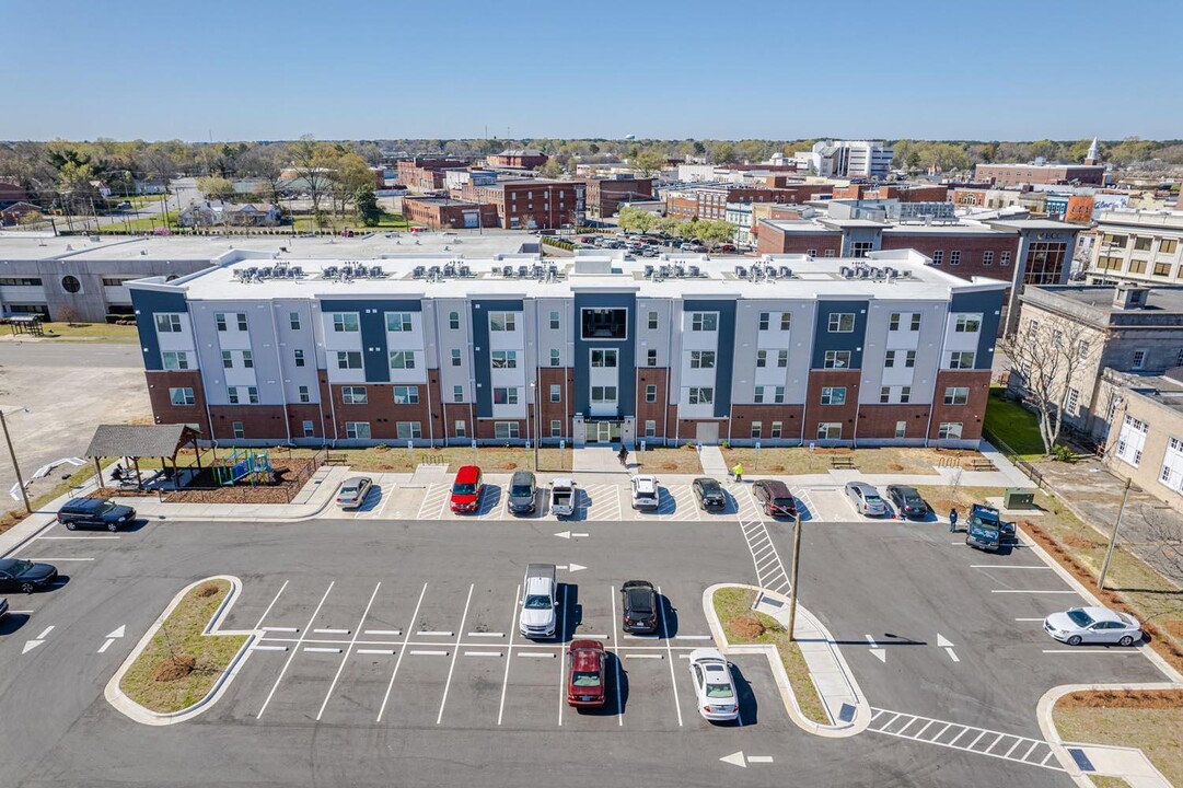 Five Points Crossing in Rocky Mount, NC - Building Photo