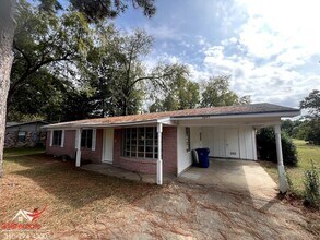 5645 Knollcrest Dr in Shreveport, LA - Building Photo - Building Photo