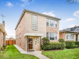 2520 N Neva Ave in Chicago, IL - Building Photo