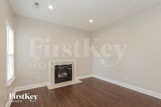 9220 Ducati Ln in Cornelius, NC - Foto de edificio - Building Photo