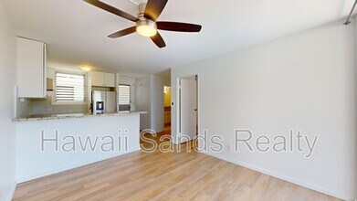 3121 Pualei Cir in Honolulu, HI - Building Photo - Building Photo