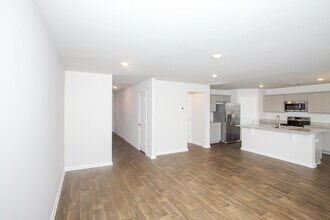 421 Leaning Maple Wy in Columbia, SC - Building Photo - Building Photo