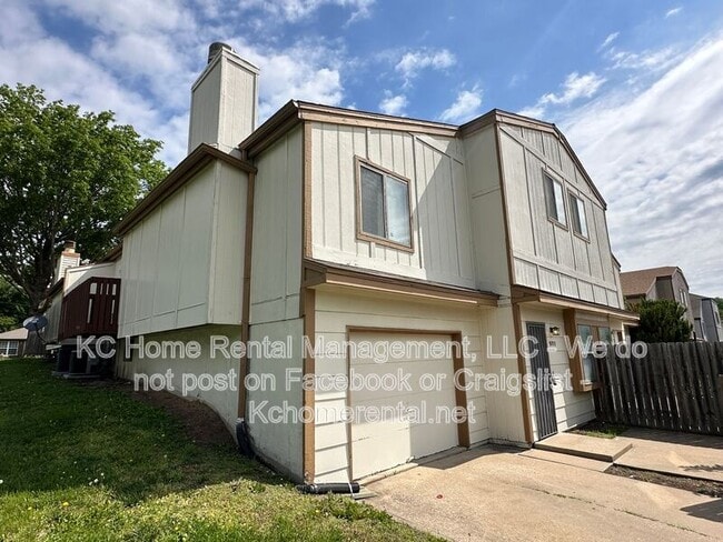 9000 E 85th Pl in Raytown, MO - Building Photo - Building Photo