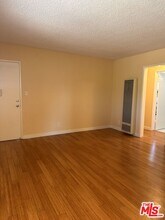 5411 S Centinela Ave in Los Angeles, CA - Building Photo - Building Photo