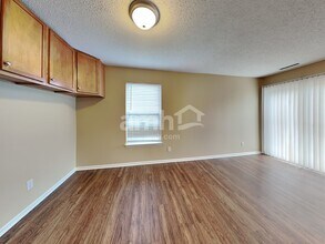 10382 Fairmont Ln in Indianapolis, IN - Building Photo - Building Photo