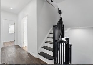 84 Chelsea Ave in Newark, NJ - Building Photo - Building Photo