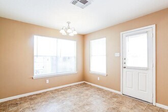 16207 Imperial Forest Ln in Houston, TX - Building Photo - Building Photo