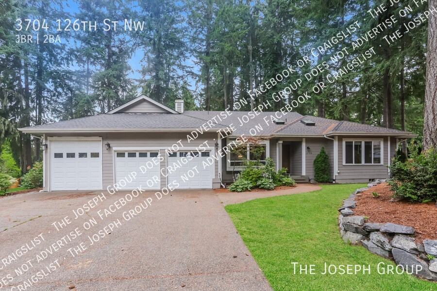 3704 126th St NW in Gig Harbor, WA - Building Photo