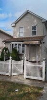 219-11 114th Rd in Queens, NY - Building Photo