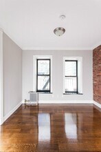 338 E 100th St in New York, NY - Building Photo - Building Photo