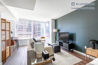 2116 4th Ave, Unit FL12-ID35 in Seattle, WA - Foto de edificio - Building Photo