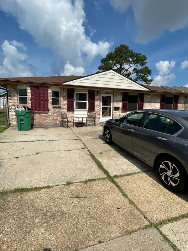 property at 648 Bannerwood Dr