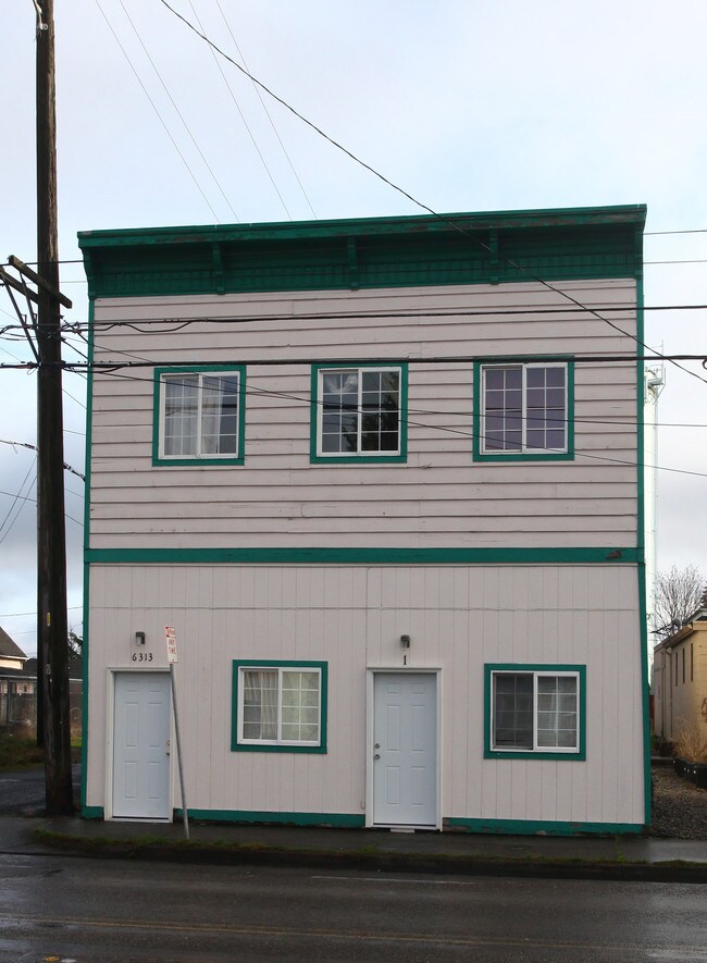 6313 E Mckinley Ave in Tacoma, WA - Building Photo - Building Photo