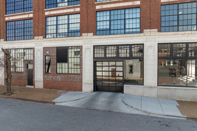 Lofts at the HUPP in St. Louis, MO - Foto de edificio - Building Photo