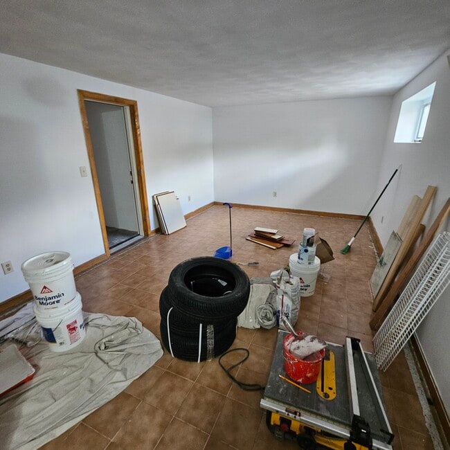 54 Vineland St, Unit 1 in Boston, MA - Building Photo - Building Photo