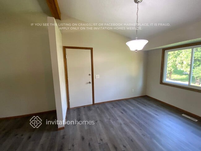 6840 Penamint Ln in Chanhassen, MN - Building Photo - Building Photo