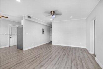 4500 NE 18th Ave in Pompano Beach, FL - Building Photo - Building Photo
