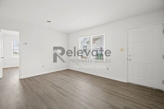 402 Dupuy Ave in Colonial Heights, VA - Building Photo - Building Photo