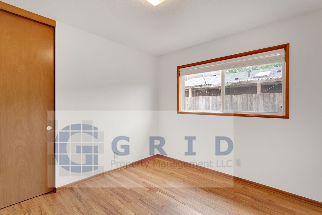 7616 NE Everett St in Portland, OR - Building Photo