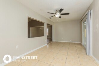 215 Dempsey Way in Orlando, FL - Foto de edificio - Building Photo